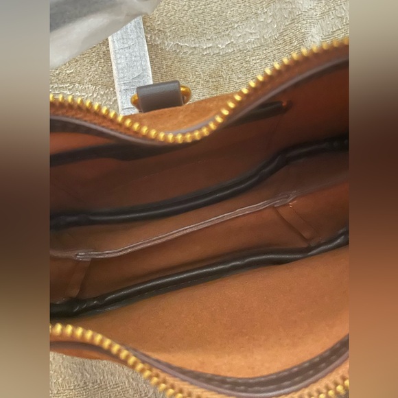 Cupcakes 🧁 and Cashmere Vintage Cowhide Crescent Bag - Picture 7 of 10